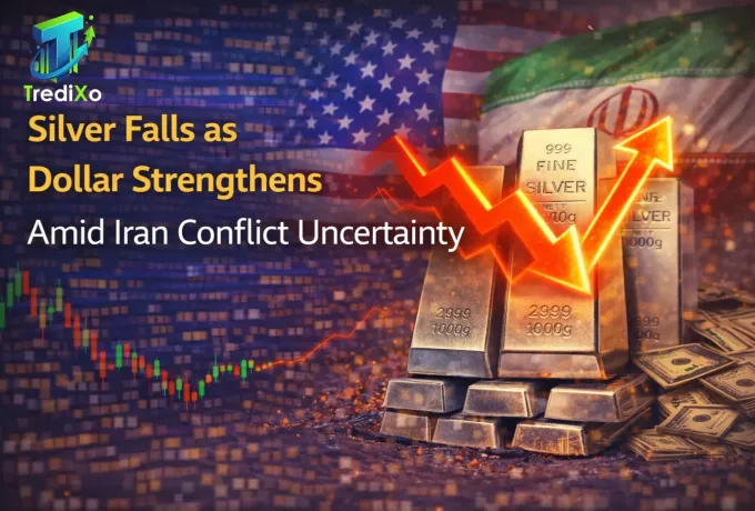 Silver Falls as Dollar Strengthens